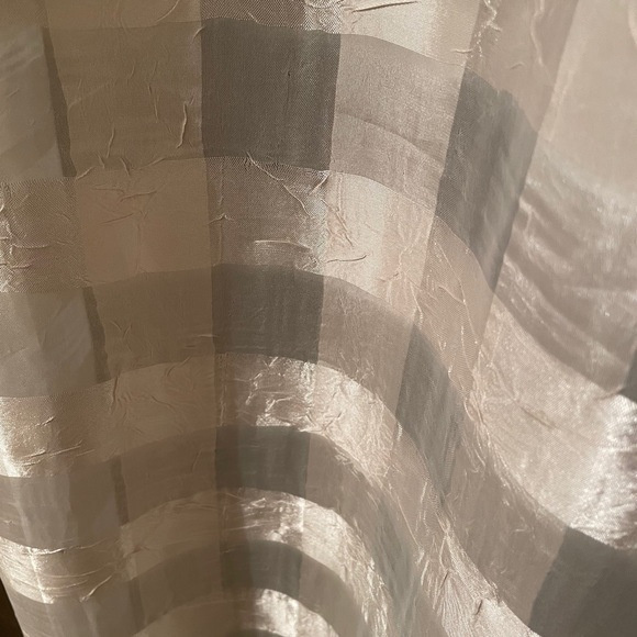 Curtains, shower curtain and tassel pullbacks - Picture 5 of 6